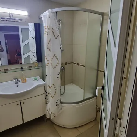 Apartamento Garsoniera Spatioasa *